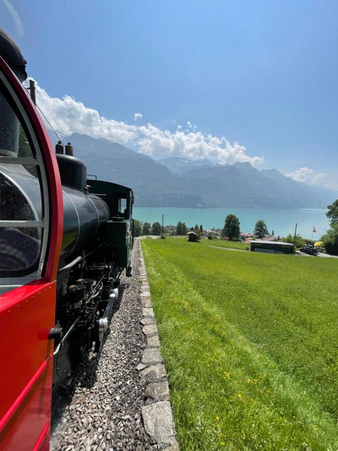 Charmant Chalet Mit See Und Bergsicht Hofstetten bei Brienz Exteriér fotografie